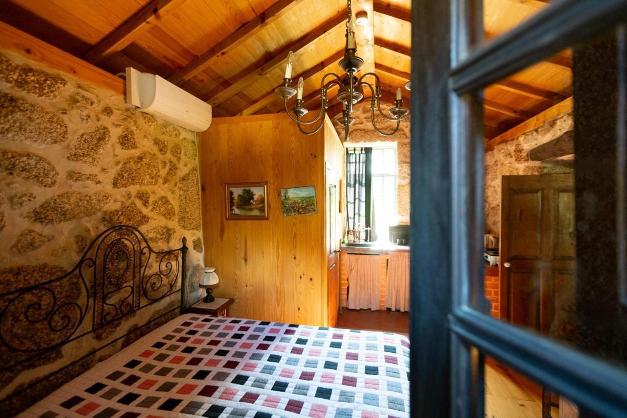 Chale Da Quinta "Lavoura Da Bouca - Fruta Bio" Guest House Celorico De Basto Eksteriør bilde